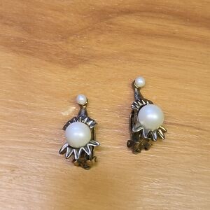 Amerique vintage faux pearl clip on earrings
